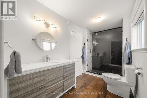 13562 Little Lake Rd, Cramahe, ON - Indoor Photo Showing Bathroom