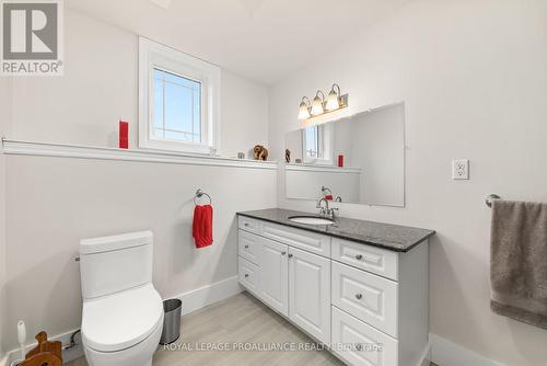 13562 Little Lake Rd, Cramahe, ON - Indoor Photo Showing Bathroom