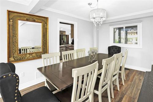 4965 Alexandra Avenue, Beamsville, ON - Indoor Photo Showing Dining Room