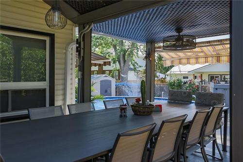 4965 Alexandra Avenue, Beamsville, ON - Outdoor With Deck Patio Veranda With Exterior