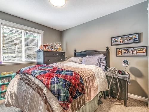 101-6157 Washington Way, Nanaimo, BC - Indoor Photo Showing Bedroom