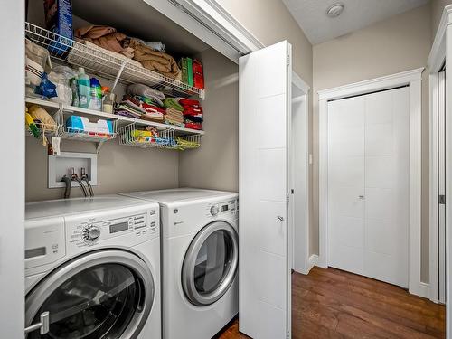 23-2030 Wallace Ave, Comox, BC - Indoor Photo Showing Laundry Room