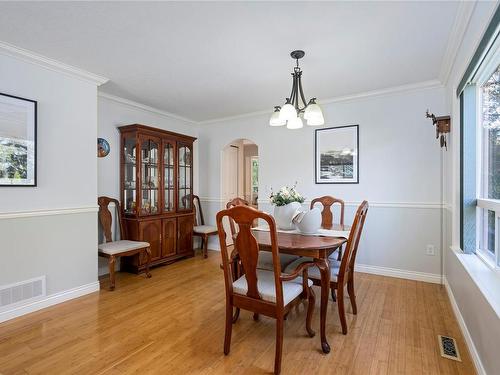 852 Whistler Pl, Nanaimo, BC - Indoor Photo Showing Dining Room