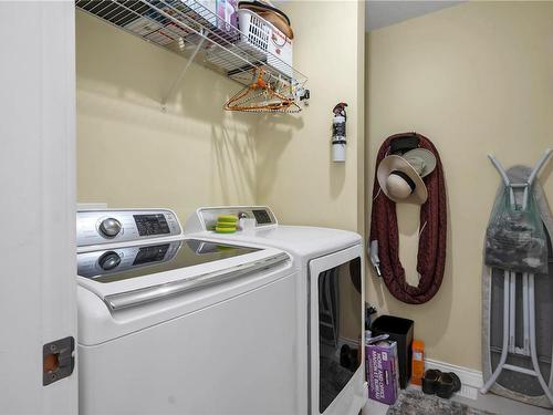154 Vermont Dr, Campbell River, BC - Indoor Photo Showing Laundry Room