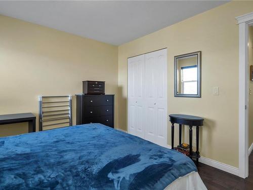 154 Vermont Dr, Campbell River, BC - Indoor Photo Showing Bedroom