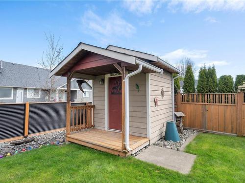 154 Vermont Dr, Campbell River, BC - Outdoor With Deck Patio Veranda