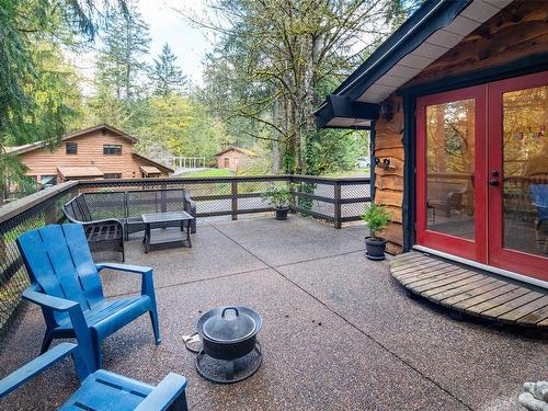 2434 Sommer Lane, Shawnigan Lake, BC - Outdoor With Deck Patio Veranda With Exterior