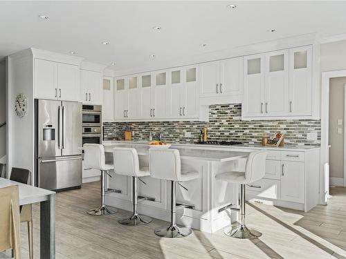 1297 Oakmount Rd, Saanich, BC - Indoor Photo Showing Kitchen With Upgraded Kitchen