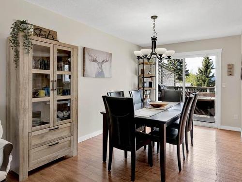 1884 Springhill Drive, Kamloops, BC - Indoor Photo Showing Dining Room