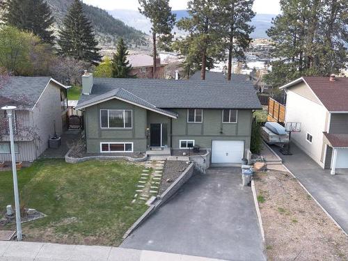 1884 Springhill Drive, Kamloops, BC - Outdoor