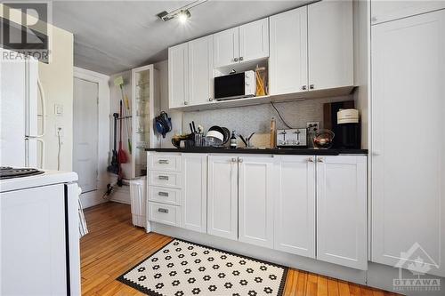 Apt #3 Kitchen - 232 St Patrick Street, Ottawa, ON - Indoor Photo Showing Kitchen