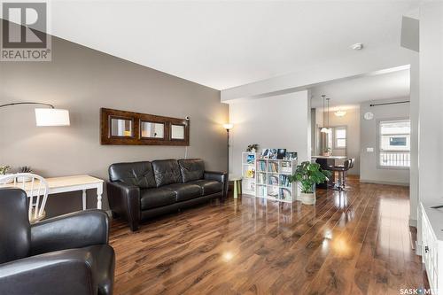 254 Maningas Bend, Saskatoon, SK - Indoor Photo Showing Living Room