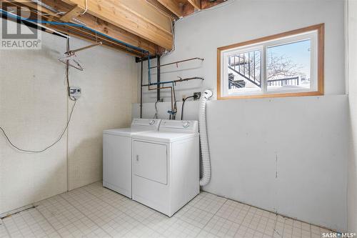 238 Bronson Way, Saskatoon, SK - Indoor Photo Showing Laundry Room