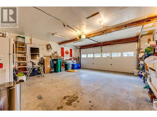 1824 Saddleview Avenue, Lumby, BC - Indoor Photo Showing Garage