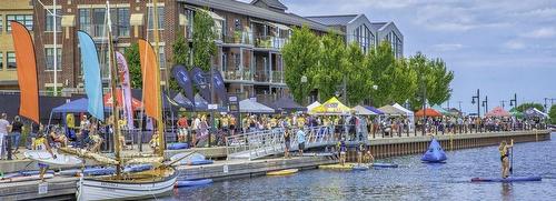Lots of summer Festivals & activies on the Waterfront. - 212 Courtland Street, Blue Mountain, ON - Outdoor