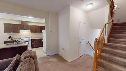 5 Bankfield Crescent, Stoney Creek, ON - Indoor Photo Showing Other Room