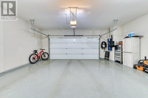 1721 Tower Ranch Boulevard, Kelowna, BC - Indoor Photo Showing Garage