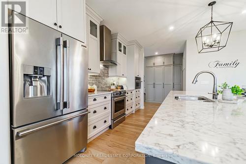 1548 Heritage Line, Otonabee-South Monaghan, ON - Indoor Photo Showing Kitchen With Upgraded Kitchen