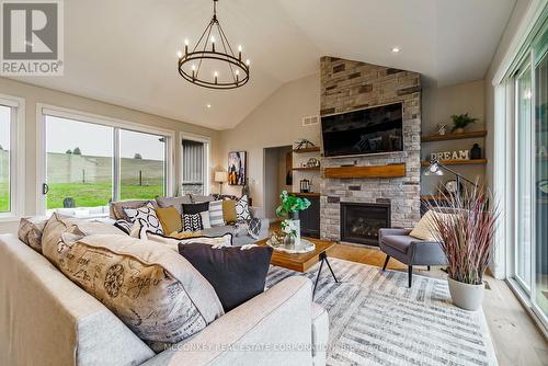 1548 Heritage Line, Otonabee-South Monaghan, ON - Indoor Photo Showing Living Room With Fireplace