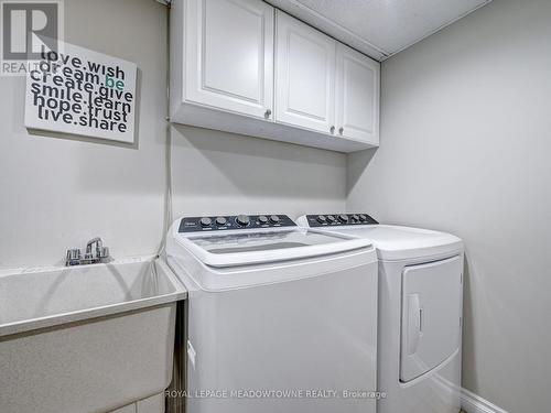 342 Dale Crescent, Waterloo, ON - Indoor Photo Showing Laundry Room