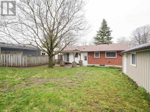 342 Dale Cres, Waterloo, ON - Outdoor