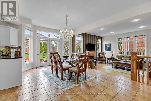 206 Ambleside Dr, London, ON - Indoor Photo Showing Dining Room