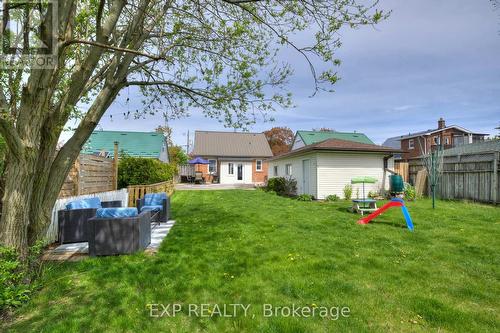 133 Mausser Ave, Kitchener, ON - Outdoor With Backyard