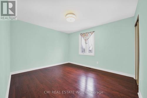 5 Hester Crt, Markham, ON - Indoor Photo Showing Other Room