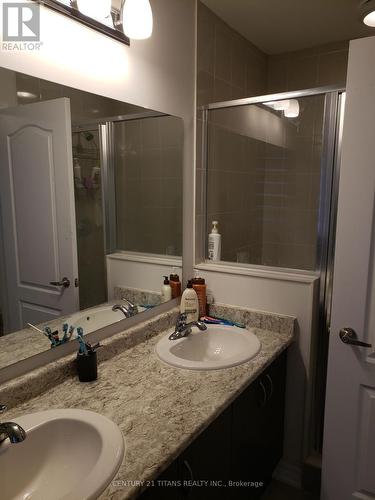 2058 Donald Cousens Parkway, Markham, ON - Indoor Photo Showing Bathroom