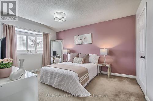61 Jacob Way, Whitchurch-Stouffville, ON - Indoor Photo Showing Bedroom