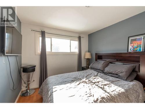 4003 27 Avenue, Vernon, BC - Indoor Photo Showing Bedroom
