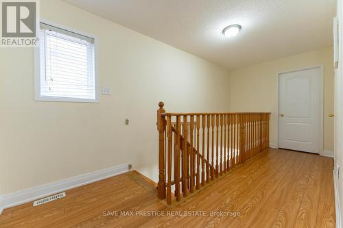 67 Roundstone Dr, Brampton, ON - Indoor Photo Showing Other Room