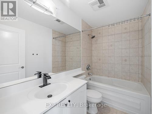 228 - 58 Marine Parade Drive, Toronto, ON - Indoor Photo Showing Bathroom