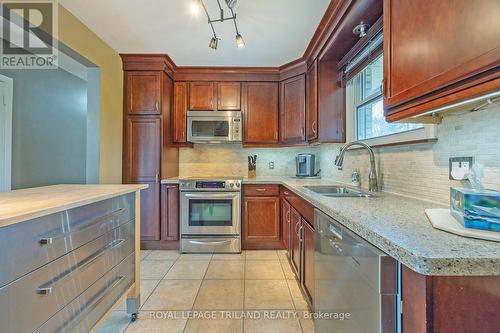 1379 Kostis Ave, London, ON - Indoor Photo Showing Kitchen With Double Sink