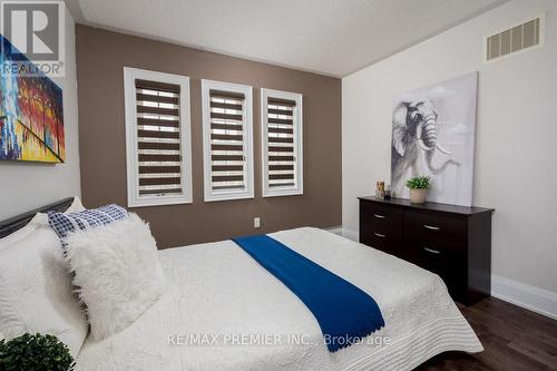 118 Footbridge Crescent, Brampton, ON - Indoor Photo Showing Bedroom