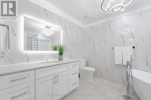 24 Haviland Circ, Brampton, ON - Indoor Photo Showing Bathroom