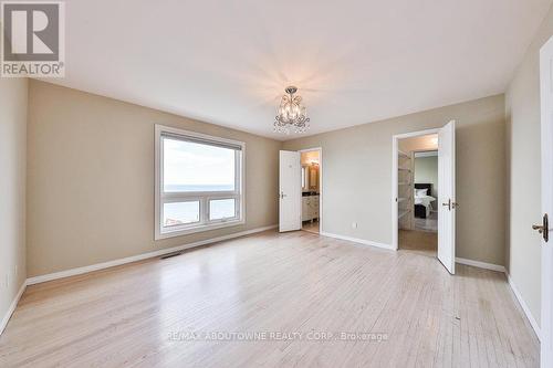 1470 Watersedge Rd, Mississauga, ON - Indoor Photo Showing Other Room