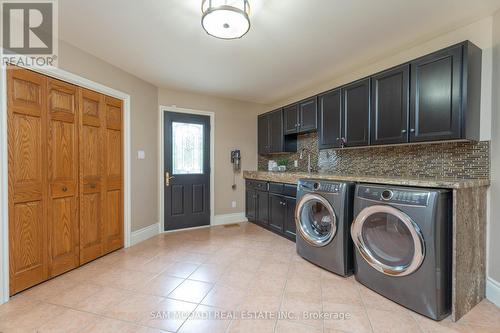 15 Turtle Lake Drive, Halton Hills, ON - Indoor Photo Showing Laundry Room