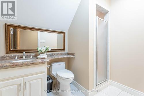 15 Turtle Lake Drive, Halton Hills, ON - Indoor Photo Showing Bathroom