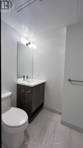 3308 - 55 Cooper Street, Toronto, ON - Indoor Photo Showing Bathroom