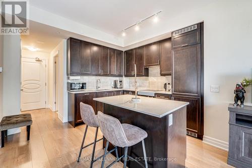 421 - 9075 Jane Street, Vaughan, ON - Indoor Photo Showing Kitchen With Upgraded Kitchen