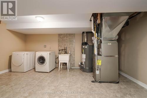 41 Vas Road, Vaughan, ON - Indoor Photo Showing Laundry Room