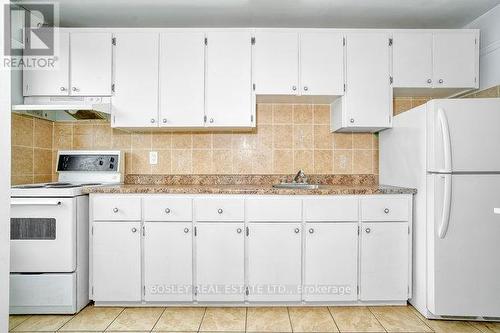 282 Ossington Ave, Toronto, ON - Indoor Photo Showing Kitchen