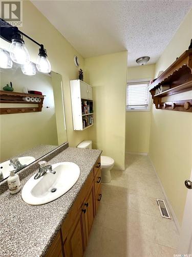 626 Memorial Drive, Spiritwood, SK - Indoor Photo Showing Bathroom