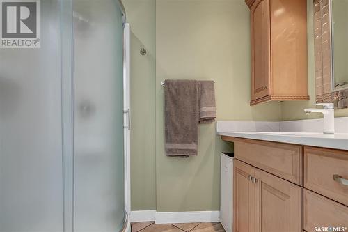8 Hummingbird Bay, White City, SK - Indoor Photo Showing Bathroom