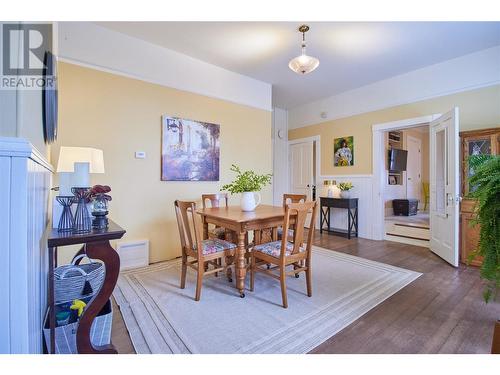1651 2Nd Avenue Ne, Salmon Arm, BC - Indoor Photo Showing Dining Room