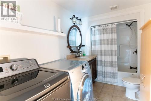12969 Longwoods Road, Thamesville, ON - Indoor Photo Showing Laundry Room