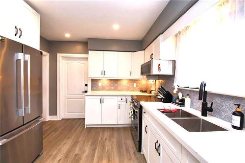 3 Pleasant Avenue, Hamilton, ON - Indoor Photo Showing Kitchen With Double Sink