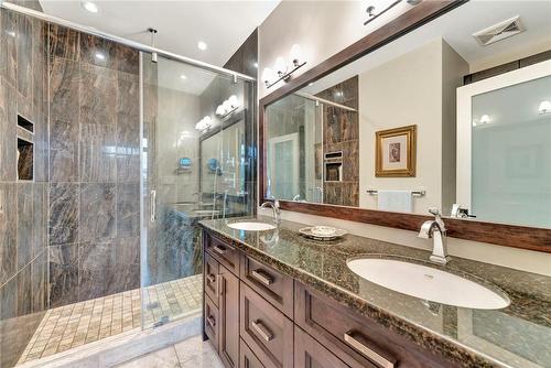 4pc ensuite w/glass shower & granite - 397 King Street W|Unit #104, Dundas, ON - Indoor Photo Showing Bathroom