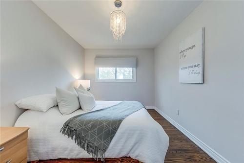 629 Francis Road, Burlington, ON - Indoor Photo Showing Bedroom